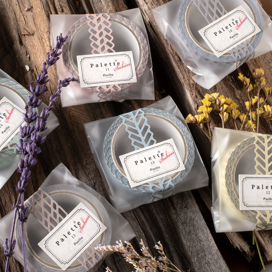 「PALETTE SECHEES」秋にぴったりなくすみカラーが魅力のテープです。アンティークな雰囲気のコラージュに合います。